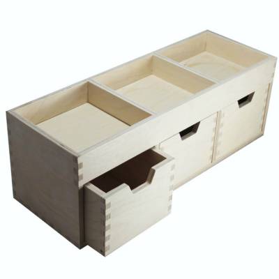 Skrzynka z trzema przegródkami