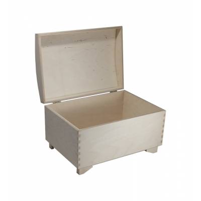 Drewniana skrzynka kufer