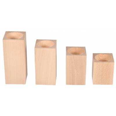 Drewniany świecznik...