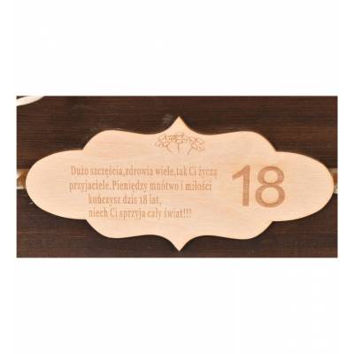 Brązowa skrzynka drewniana...