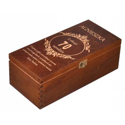 Brązowe lakierowane pudełko...