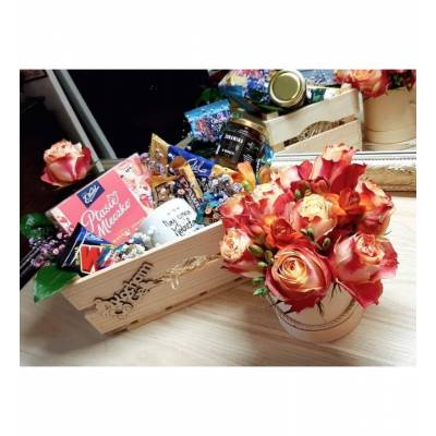 Drewniana skrzynka...