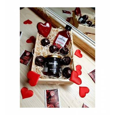 Drewniana skrzynka...