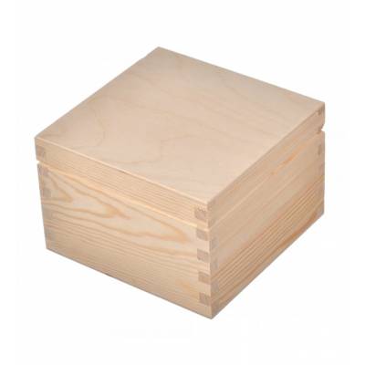 Drewniane pudełko szkatułka...