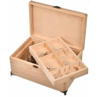 Drewniana szkatułka na...