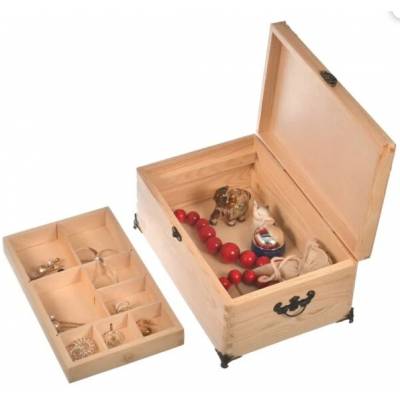 Drewniana szkatułka na...