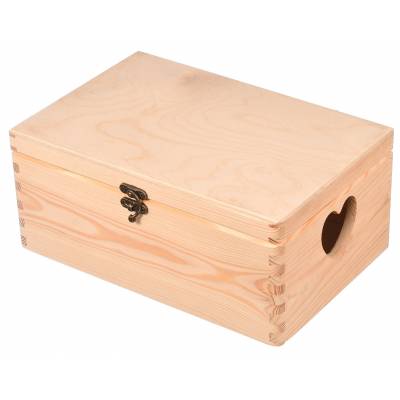 Pudełko drewniane z wiekiem...