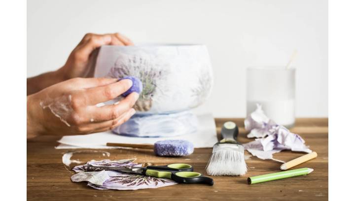 Decoupage na powierzchniach metalowych - czy to możliwe? Decoupage na powierzchniach metalowych - czy to możliwe?