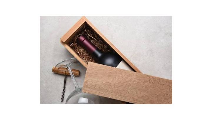 Jak spersonalizować pudełko na wino? Jak spersonalizować pudełko na wino?